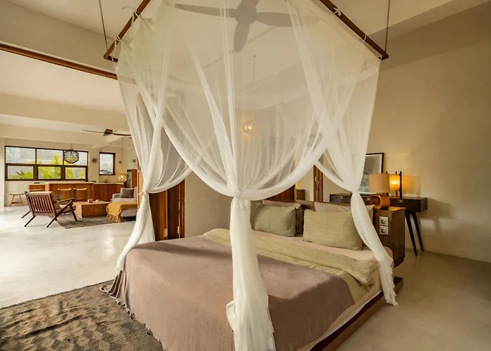 Villa Nowhere