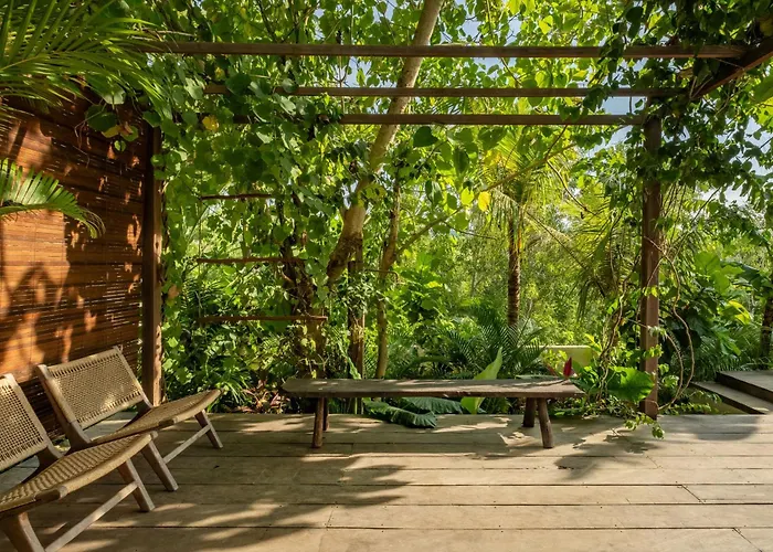 Villa Nowhere